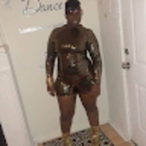 Meet your Posher, Latoya